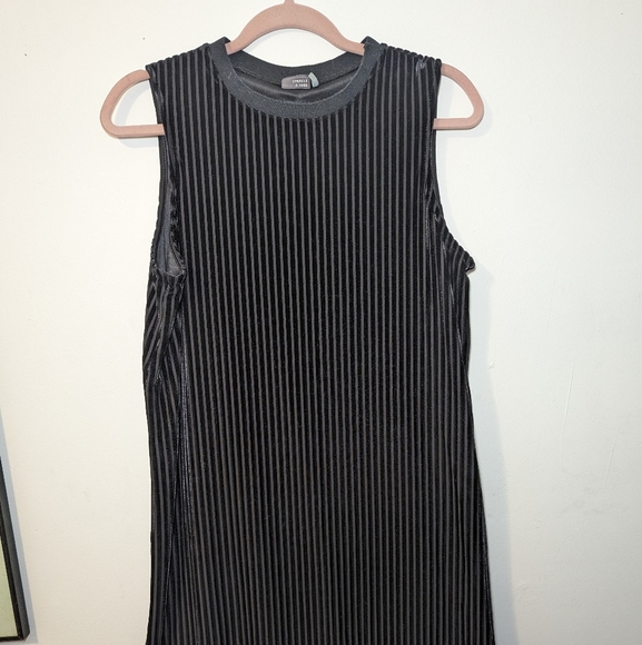 Sparkle & Fade Black Velvet Slip Dress - Picture 2 of 5